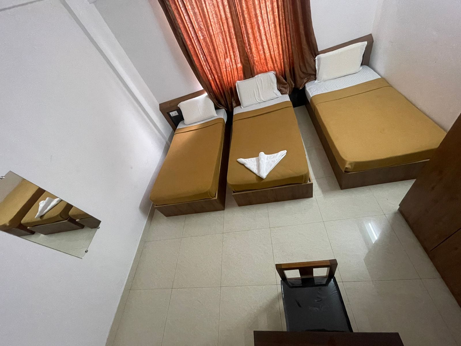 B SIX HOTEL - Tap to explore photos