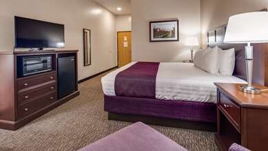 Best Western Plus Grapevine Inn Room Type - Accessible - 1 King, Mobility Accessible, Roll In Shower, High Speed Internet Access, Non-Smoking, F Best Western Plus Grapevine Inn Room Type - Accessible - 1 King, Mobility Accessible, Roll In Shower, High Speed Internet Access, Non-Smoking, F