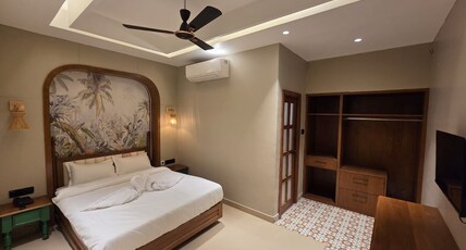 ANVI Homestay Room Type - Delux Room 
