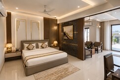 Hotel Emerald Suites & Banquet