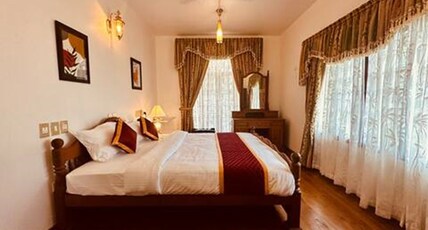 Cleetys Residency Room Type - Presidential Family Suite with Private living area