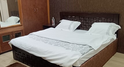 LAKE VIEW HOMES NAINITAL Room Type - DELUXE ROOM