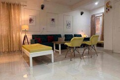 Jack Jony Homes forest n river