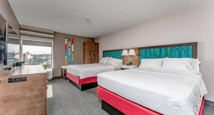 Hampton Inn by Hilton Morgantown Room Type - 2 QN MICROWV FRIDGE NS