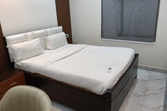 Hotel O Temple City Guest House