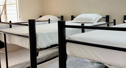 Triveni Stays & Dorms Room Type - 6-Bed Mixed Dormitory Room