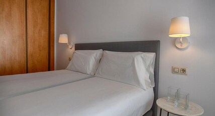 Sercotel Tribuna Malaga Room Type - Classic Twin 2 Sercotel Tribuna Malaga Room Type - Classic Twin 2
