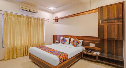 FabHotel Satyan Inn Room Type - Deluxe Room