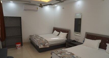 Hotel Shekhawati Resort Room Type - Family Suite Room ( 2 Double Bed | 4 Pax) Hotel Shekhawati Resort Room Type - Family Suite Room ( 2 Double Bed | 4 Pax)