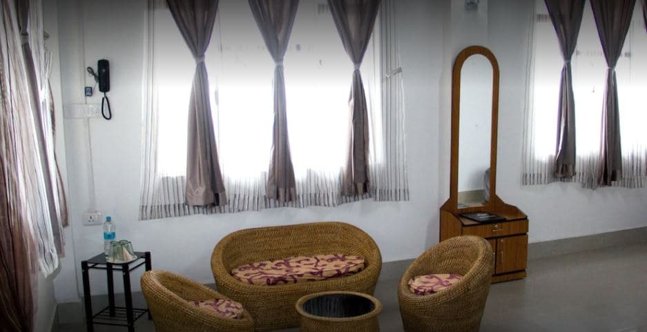 Pumpkin Cordial Lodge - Tap to explore photos