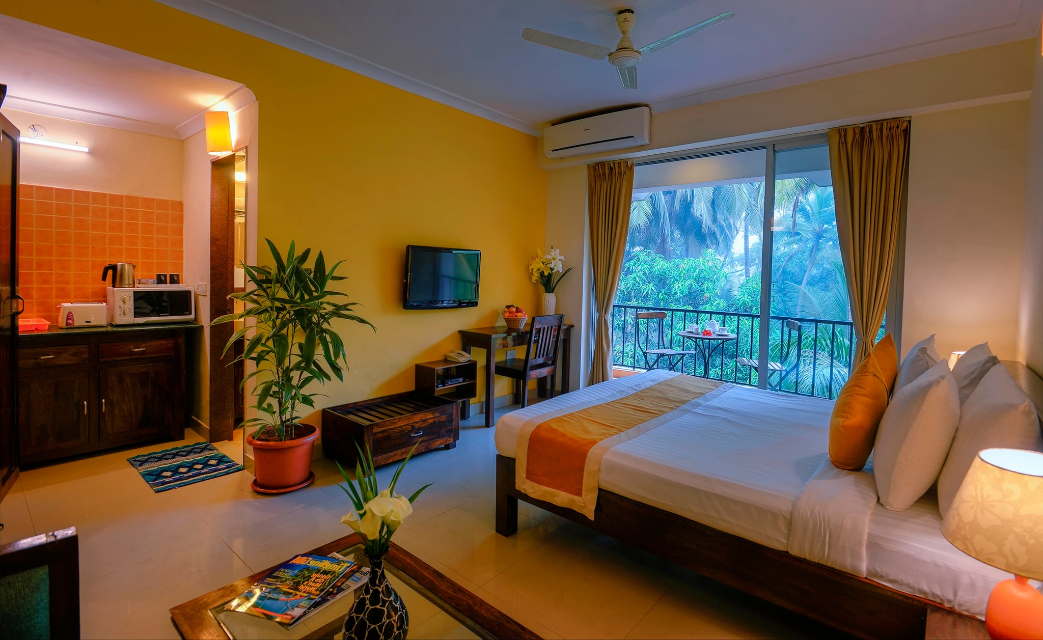 TreeHouse Blue Hotel & Serviced Apartments - Tap to explore photos