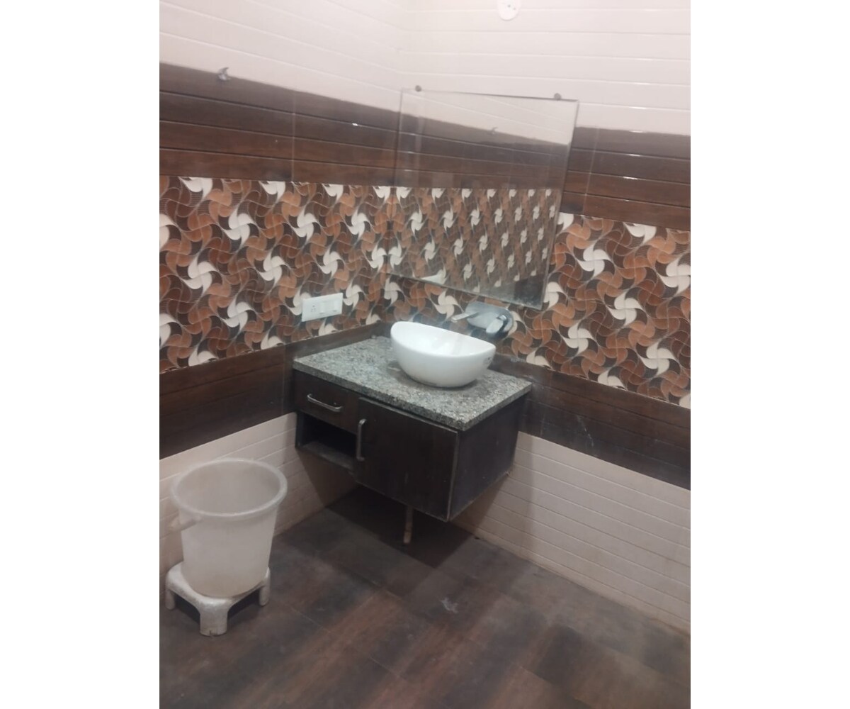 Avera Inn - Tap to explore photos