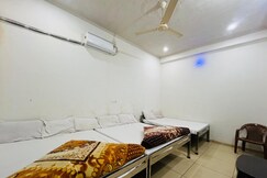 Hardik Guest House 500 mtr from Reengus Junction Railway Station