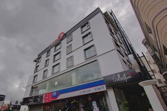 Super Townhouse Ulsoor