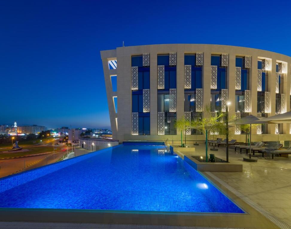 Intercity Hotel Muscat - Tap to explore photos