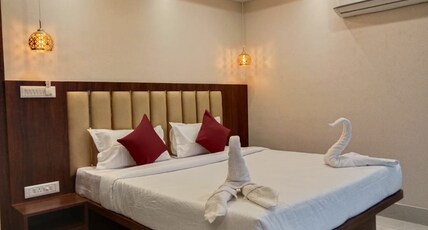 Prarthana Hotel Room Type - DELUXE WITH CITY VIEW