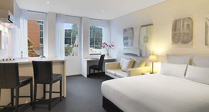 Oaks Melbourne on Collins Hotel Room Type - Studio Exec Room