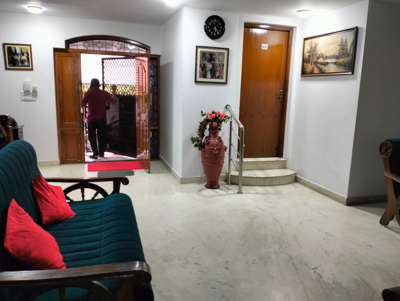 Grand Comfort White Villa | Near ITC - Tap to explore photos