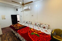 Radha Krishna Paying Guest House