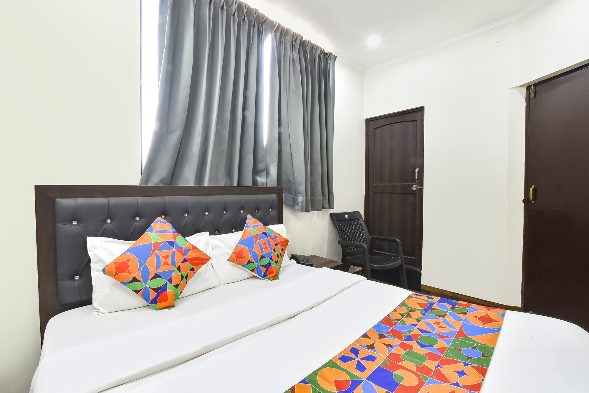 FabHotel Deep, Near Jawahar Circle - Patrika Gate - Tap to explore photos