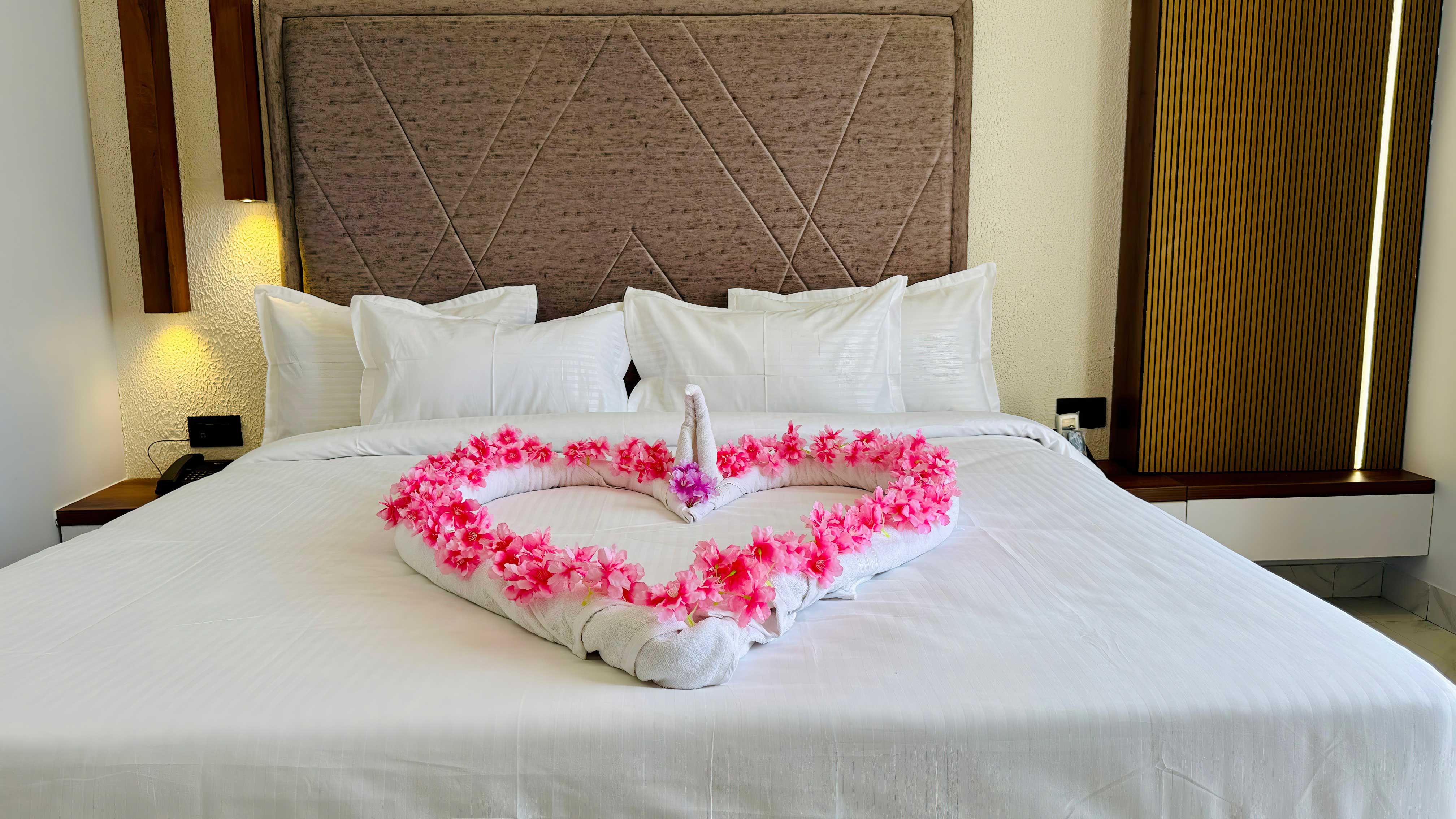 Mandhata Riverview Palace - Tap to explore photos