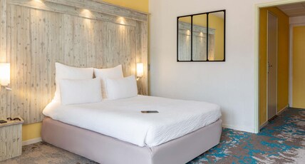 Mercure Millau Room Type - Classic PRM room with double bed