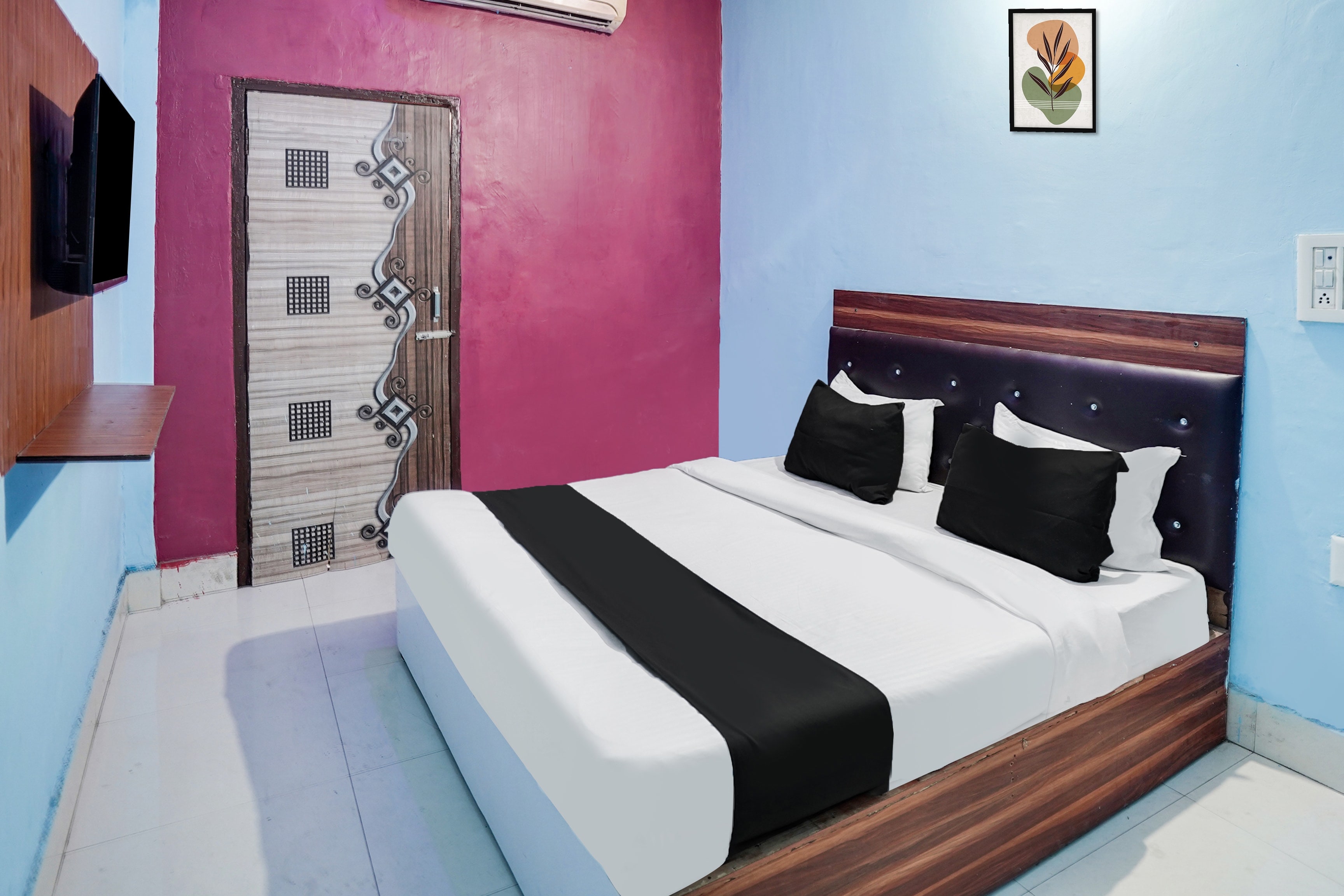 Hotel O Evergreen Hotels - Tap to explore photos