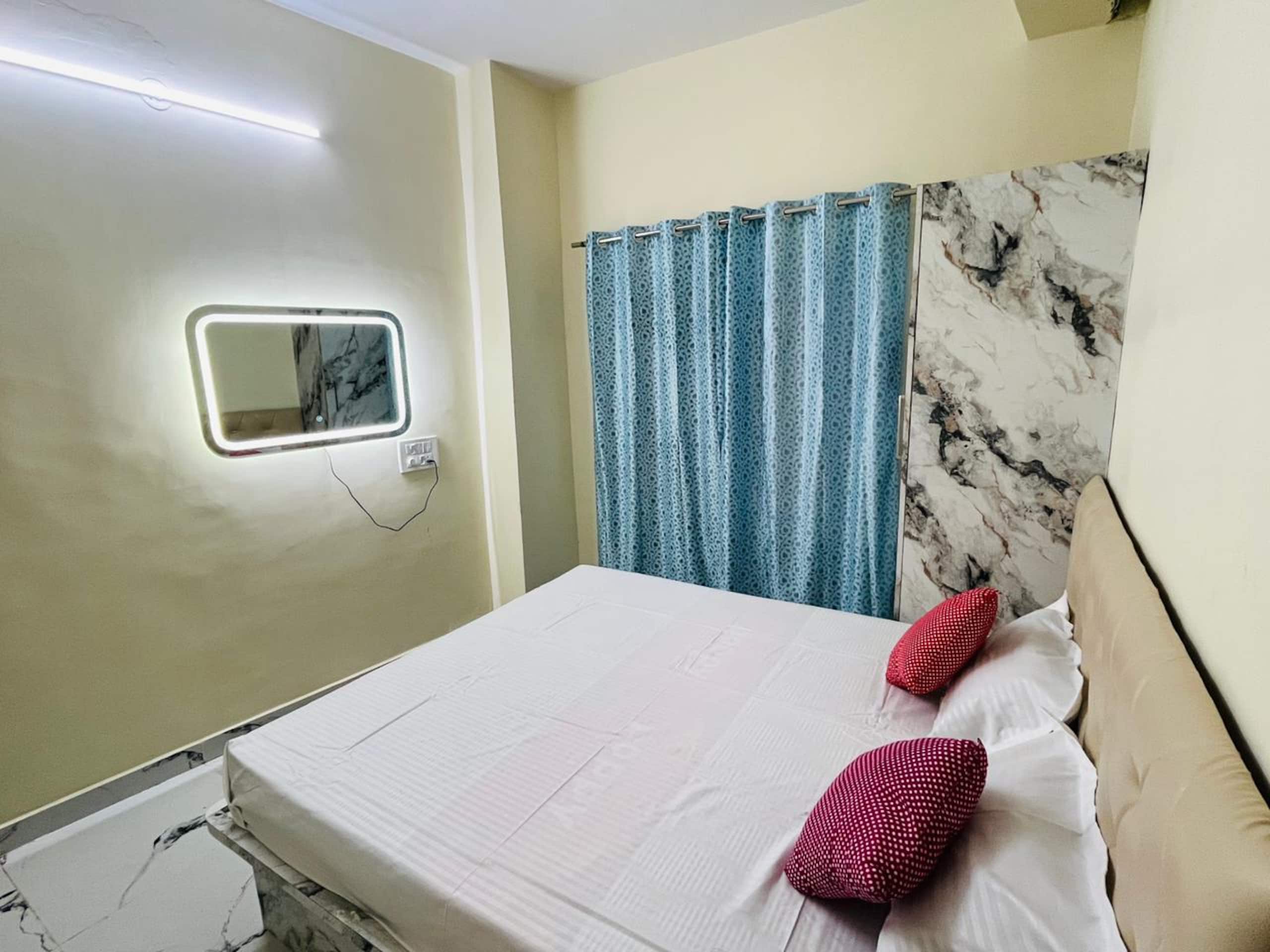 Unit 3 2 BHK Fully Furnished Apartment-Balcony - Tap to explore photos