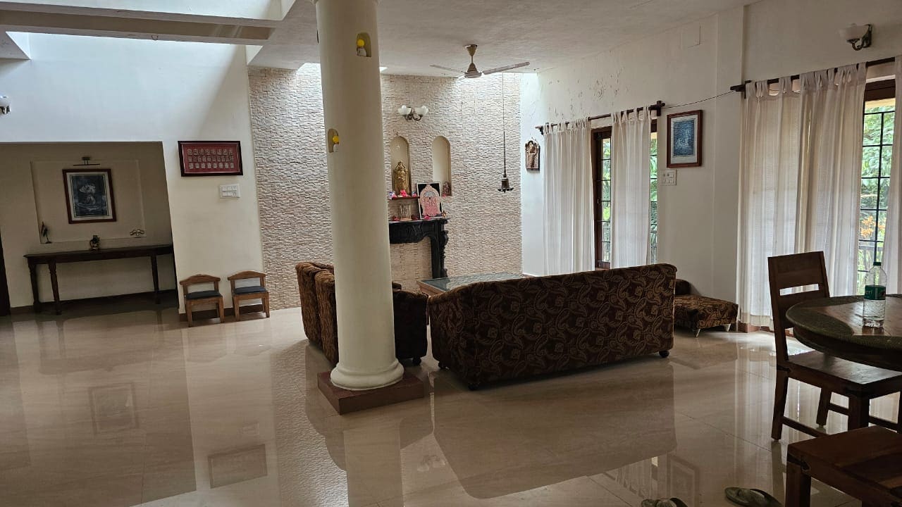 Cloud 9 Yercaud Luxury Villa w Views - Tap to explore photos