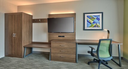 Holiday Inn Express & Suites Albuquerque East Room Type - 2 Queen Beds Standard Comm Accessible