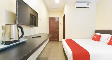Hotel O Gest Inn Room Type - Suite Triple