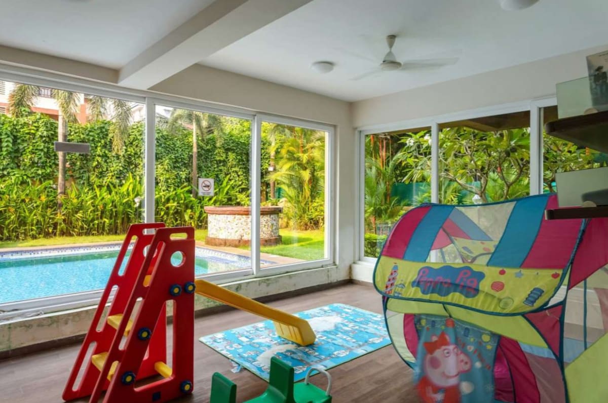 Scarlet 2bhk near calangute beach - Tap to explore photos