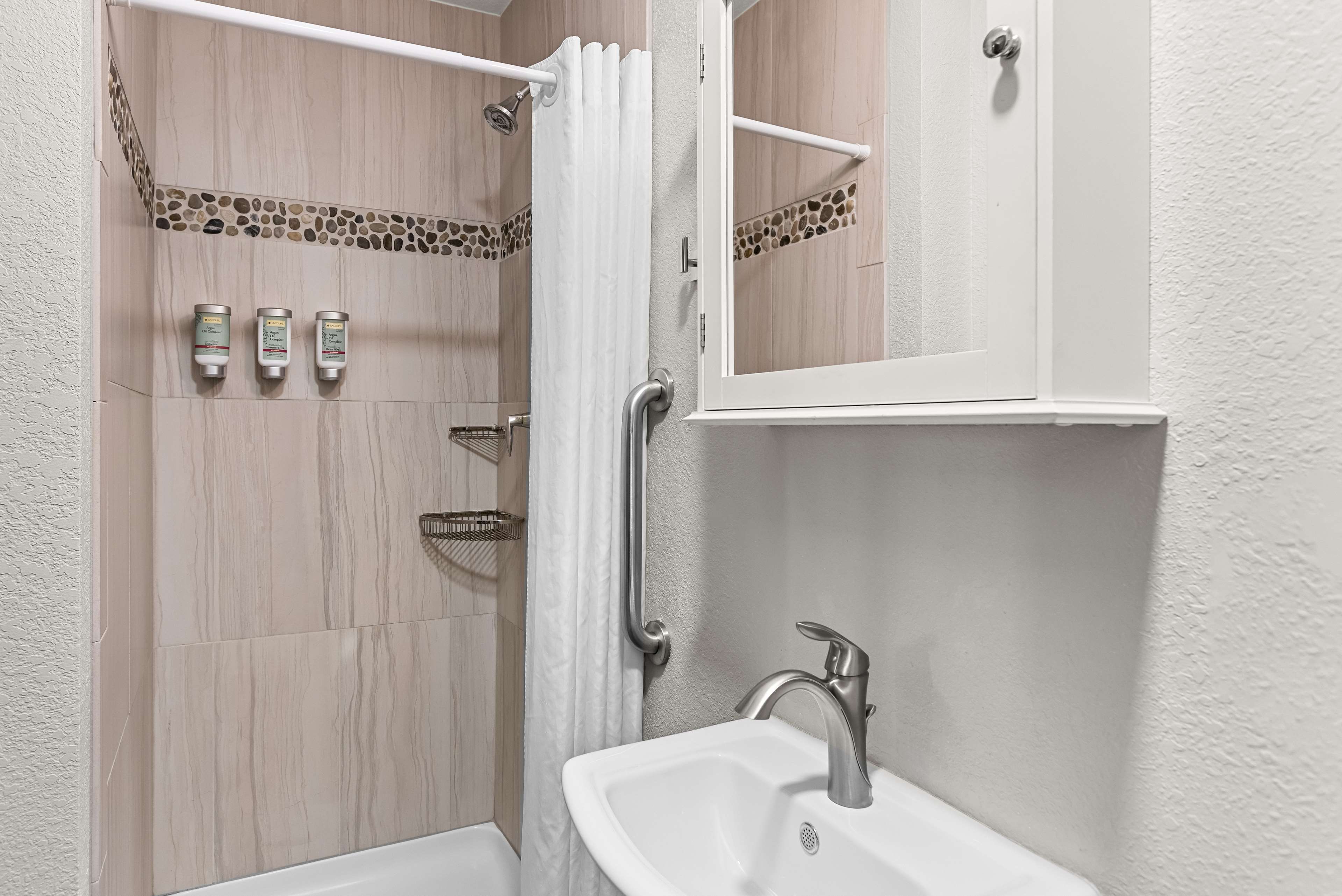 Best Western of Harbor Springs - Tap to explore photos