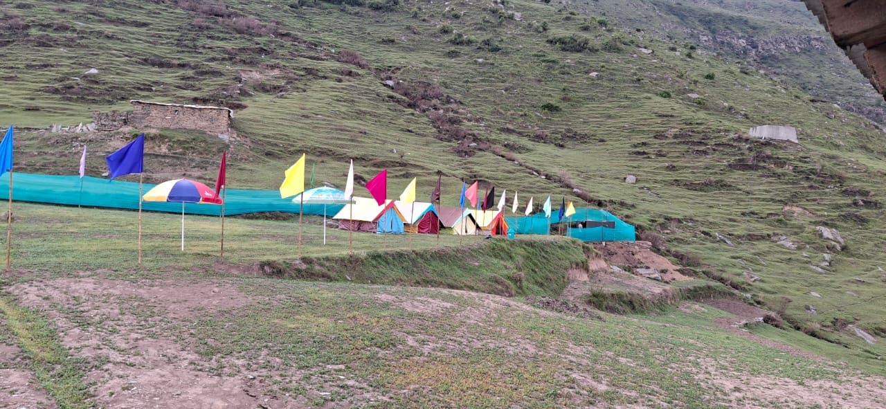 Shagrats Adventures - Tap to explore photos