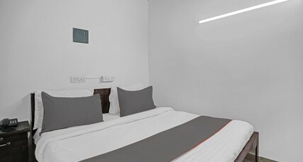 Hotel O The Premium Villa Room Type - Classic