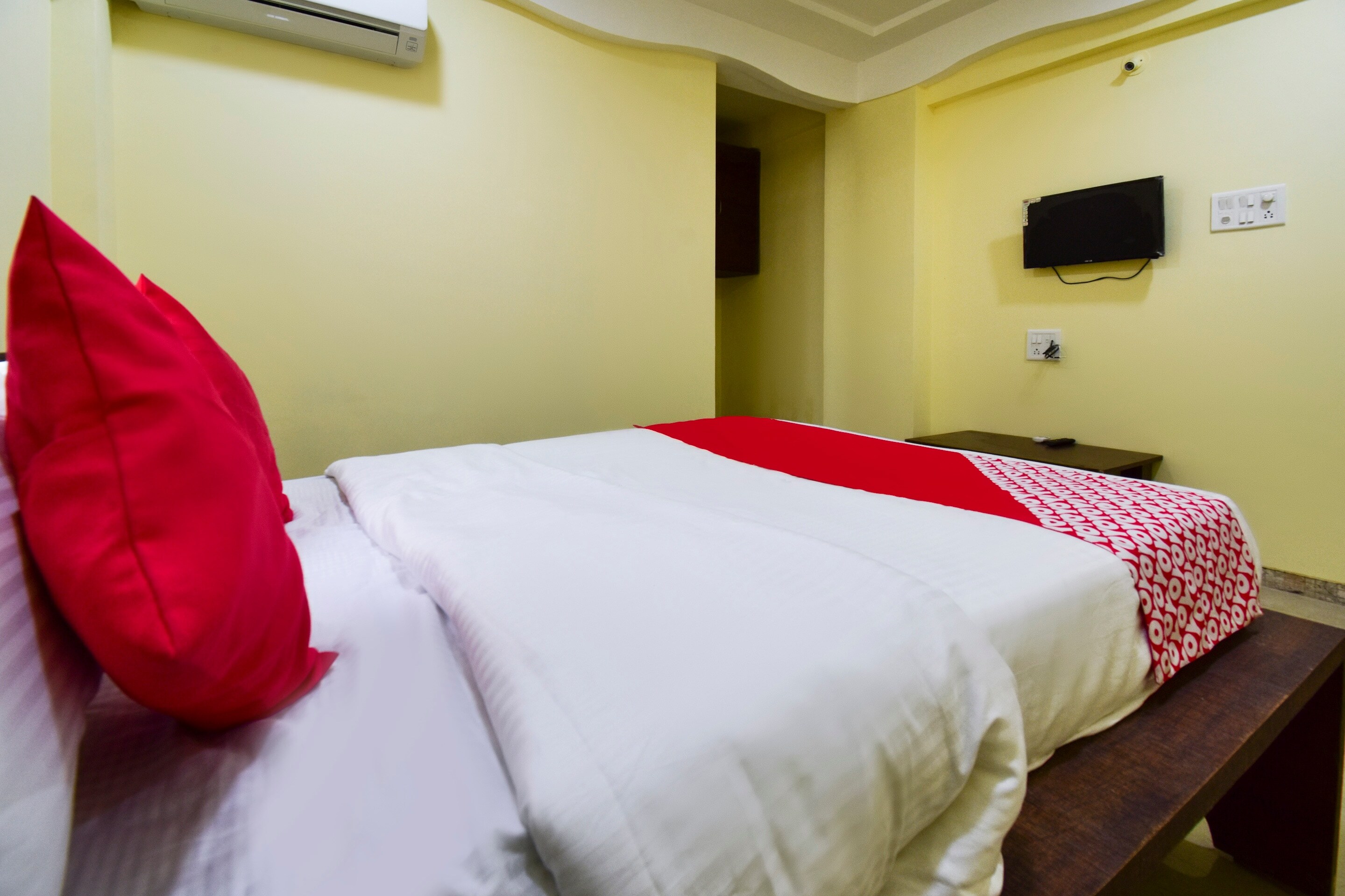 Hotel O Gokul Lodging - Tap to explore photos