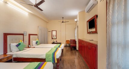 Treebo Grace Inn, 3 Min Walk From Promenade Beach Room Type - Spacious Premium Room