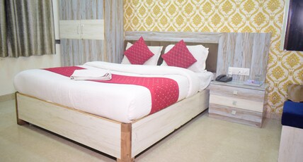 vinayak shree Room Type - Deluxe Room