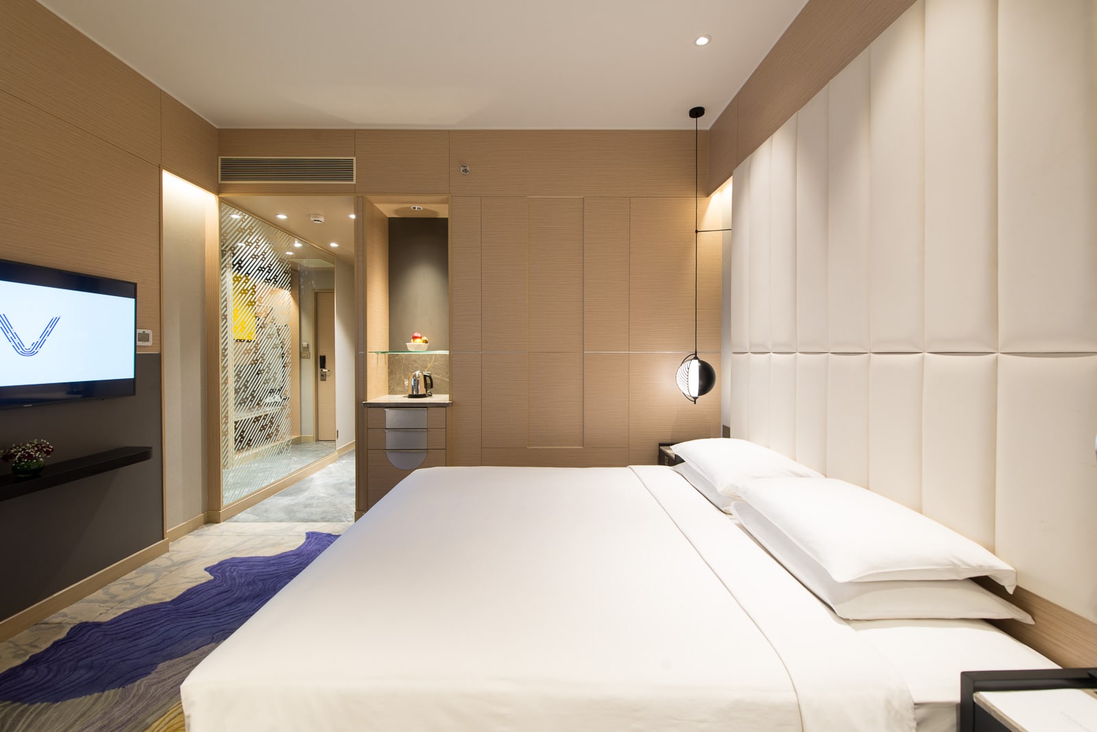 Vivanta Bengaluru, Residency Road - Tap to explore photos