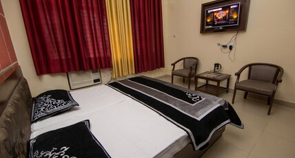 UPSTDC Tourist Bungalow, Shravasti (1KM from Buddhist Stupa) Room Type - AC Deluxe