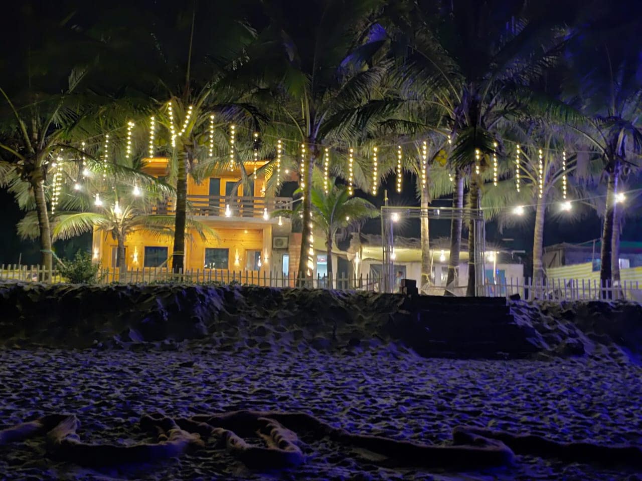 Betelo Beach Resort - Tap to explore photos