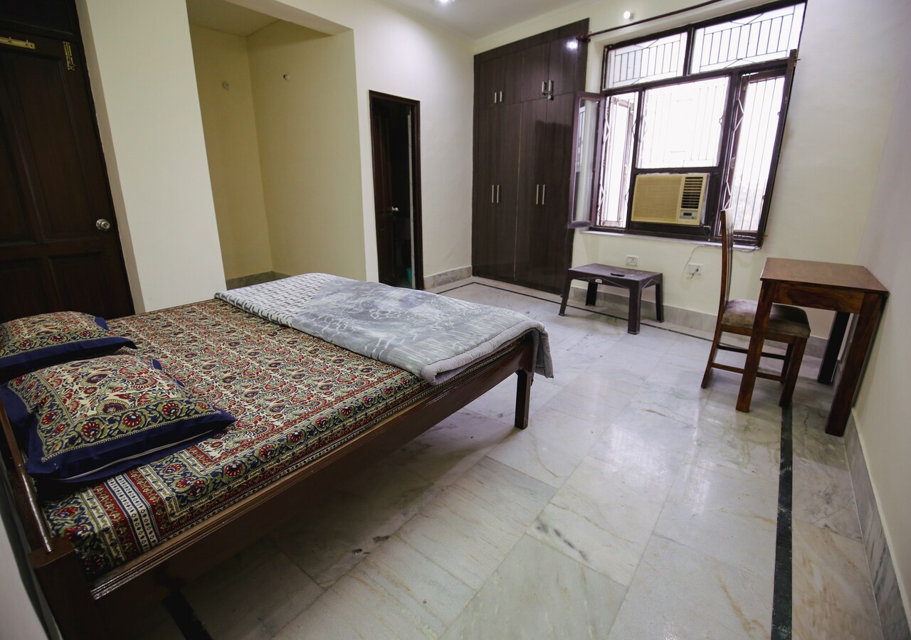 Homestay Vrindavan - Tap to explore photos