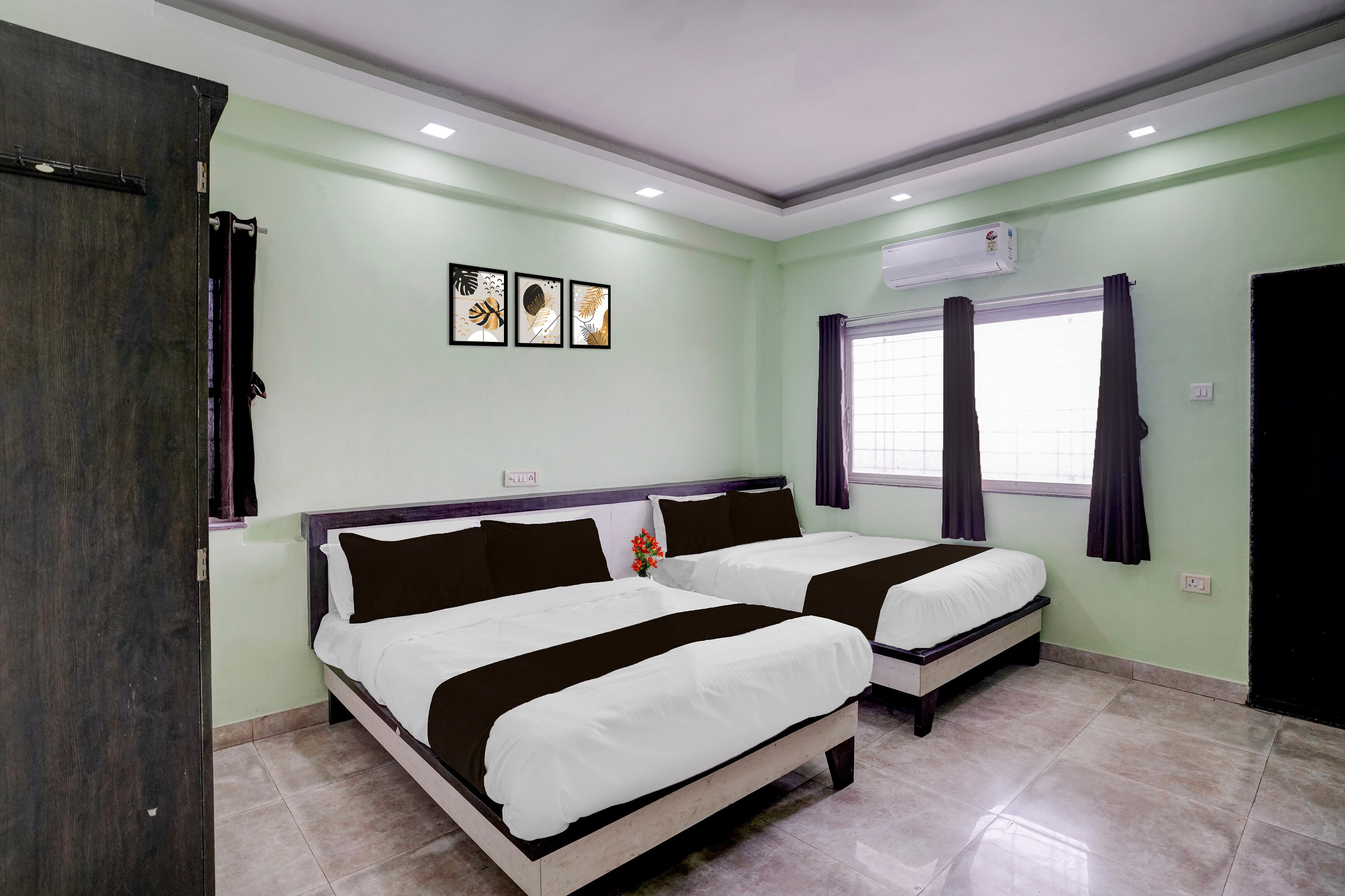 Hotel O Satara Bypass Formerly Sairaj Lodging - Tap to explore photos