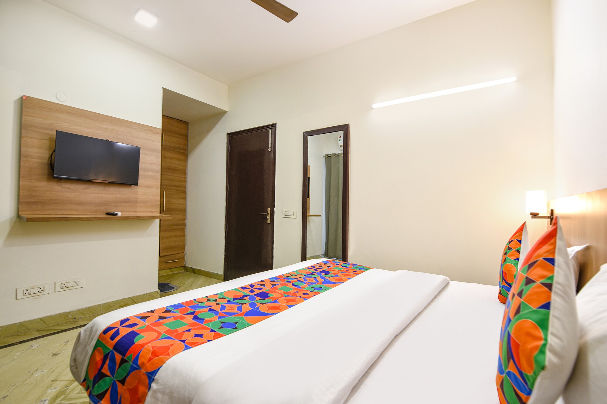 FabHotel Log Inn Stay - Tap to explore photos