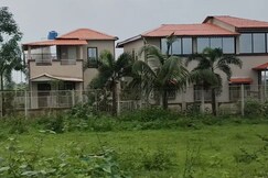 Villa with Private Pool  Amidst Mountains Igatpuri