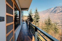 Kith & Kin Glass House