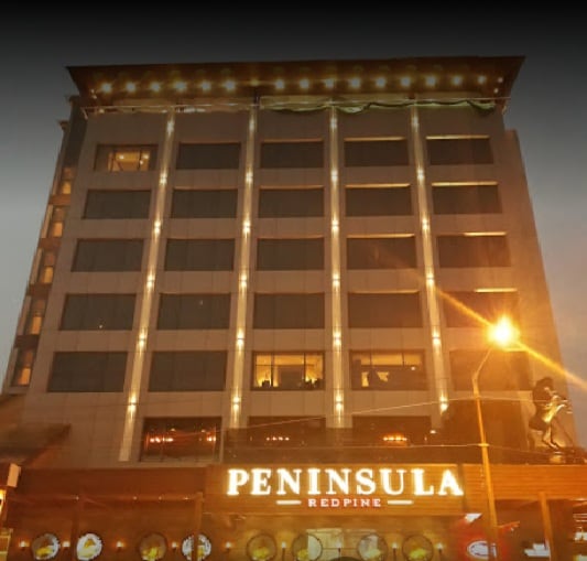 Hotel Peninsula Redpine - Tap to explore photos
