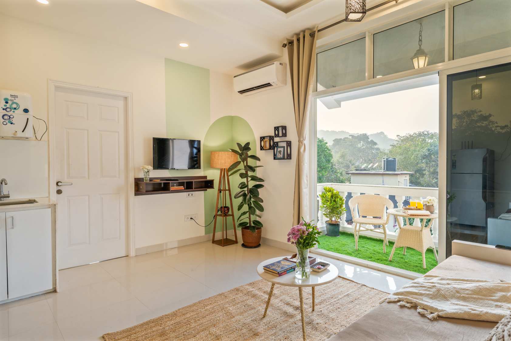 Sereno Greens - cosy 1bhk with pvt balcony - Tap to explore photos