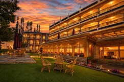 Hotel The Grand Khasdan