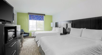 Holiday Inn Express Lancaster, an IHG Hotel Room Type - 2 Queen Beds Standard